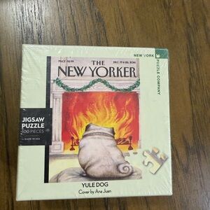 Yule Dog Jigsaw Puzzle - 100 Pieces